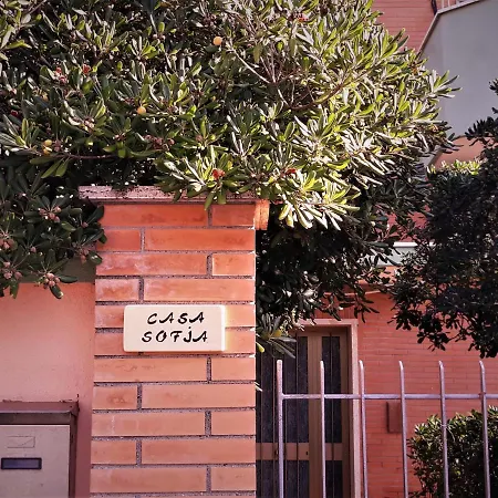 Airport Casa Sofia Apartment Fiumicino